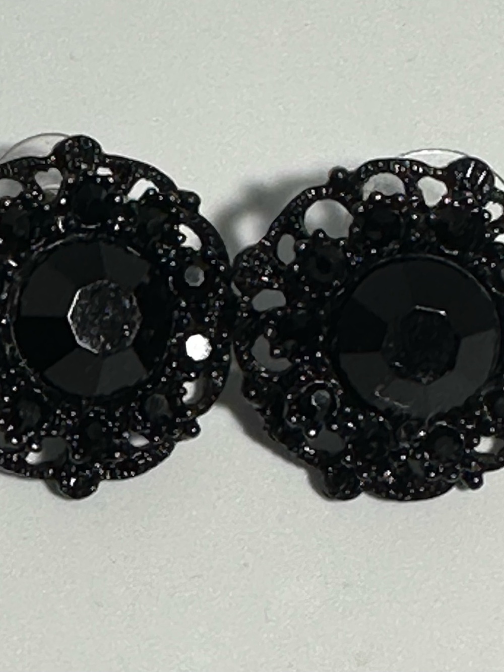 Vintage Black Filigree Crystal Round Stud Earrings